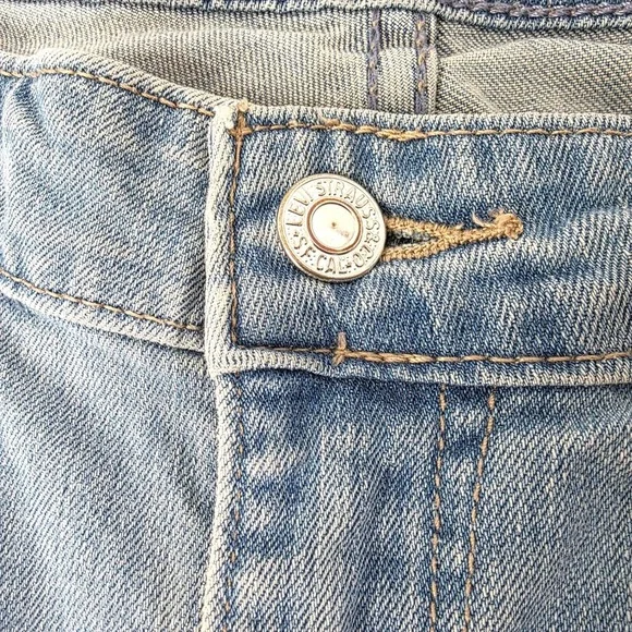 Levis 518 Bootcut Jeans Womens 11 Medium Wash Blue Denim Mid Rise Stretch - Picture 15 of 16